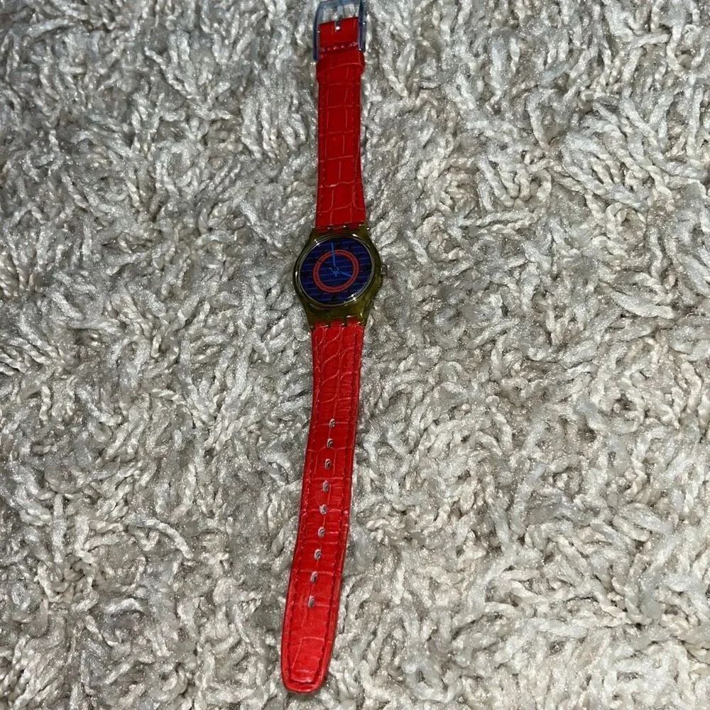 Retro vintage ladies Swatch S215-9003 Excellent condition Swatch genuine leather
